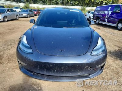 Piąte zdjęcie samochodu w środku: 2019 TESLA MODEL 3 VIN:5YJ3E1EB0KF510349 - miniatura