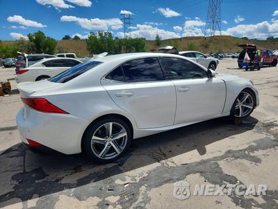 Trzecie zdjęcie samochodu z tyłu: 2017 LEXUS IS 200T VIN:JTHBA1D23H5040772 - miniatura