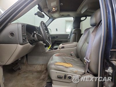 Zdjęcie 7 z 14 samochodu: 2004 GMC YUKON VIN:1GKEC13Z44J289675 - miniatura