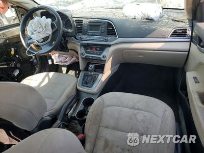 Zdjęcie 8 z 13 samochodu: 2017 HYUNDAI ELANTRA SE VIN:5NPD74LF4HH083516 - miniatura