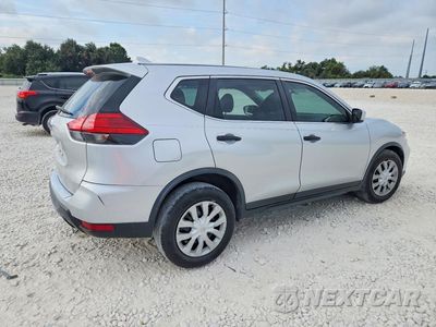 Trzecie zdjęcie samochodu z tyłu: 2017 NISSAN ROGUE S VIN:JN8AT2MT5HW141090 - miniatura