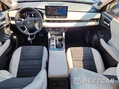 Zdjęcie 8 z 14 samochodu: 2025 MITSUBISHI OUTLANDER SE VIN:JA4J4VA83SZ026336 - miniatura