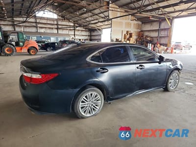 Trzecie zdjęcie samochodu z tyłu: 2014 LEXUS ES 350 VIN:JTHBK1GG6E2111643 - miniatura