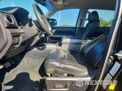 Zdjęcie 7 z 12 samochodu: 2021 TOYOTA TUNDRA CREWMAX SR5 VIN:5TFEY5F14MX286315 - miniatura