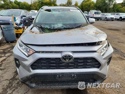 Piąte zdjęcie samochodu w środku: 2019 TOYOTA RAV4 XLE PREMIUM VIN:2T3A1RFVXKW053070 - miniatura