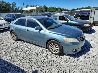 Czwarte zdjęcie samochodu z boku: 2010 TOYOTA CAMRY XLE VIN:4T1BF3EK5AU527427 - miniatura