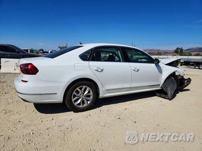 Trzecie zdjęcie samochodu z tyłu: 2016 VOLKSWAGEN PASSAT S VIN:1VWAT7A35GC055403 - miniatura