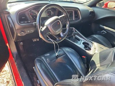 Zdjęcie 8 z 12 samochodu: 2016 DODGE CHALLENGER SXT VIN:2C3CDZAG1GH321587 - miniatura