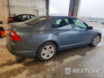 Trzecie zdjęcie samochodu z tyłu: 2011 FORD FUSION SE VIN:3FAHP0HA6BR121541 - miniatura