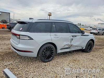 Trzecie zdjęcie samochodu z tyłu: 2025 LINCOLN AVIATOR RESERVE VIN:5LM5J7XCXSGL17069 - miniatura