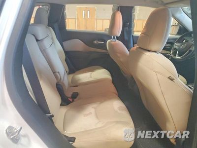 Zdjęcie 11 z 13 samochodu: 2016 JEEP CHEROKEE SPORT VIN:1C4PJMAB7GW285547 - miniatura
