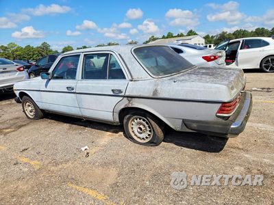 Drugie zdjęcie samochodu z przodu: 1984 MERCEDES-BENZ 300 DT VIN:WDBAB33A5EA158483 - miniatura