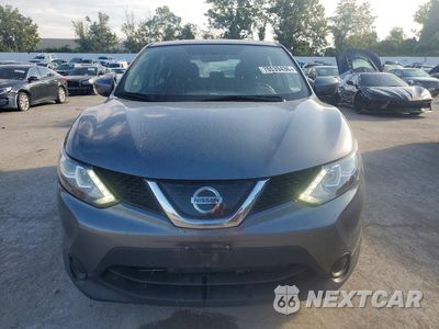 Piąte zdjęcie samochodu w środku: 2019 NISSAN ROGUE SPORT S VIN:JN1BJ1CR3KW335407 - miniatura