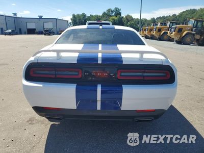 Zdjęcie 6 z 12 samochodu: 2015 DODGE CHALLENGER SXT VIN:2C3CDZAG2FH869094 - miniatura