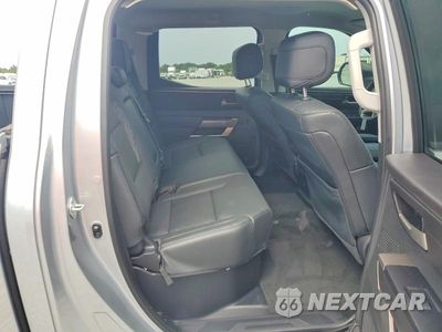 Zdjęcie 10 z 12 samochodu: 2024 TOYOTA TUNDRA SR5 VIN:5TFLA5AB8RX031511 - miniatura
