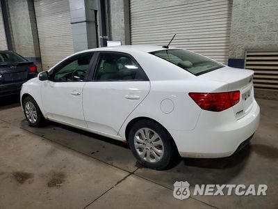 Drugie zdjęcie samochodu z przodu: 2012 KIA FORTE LX VIN:KNAFT4A25C5623451 - miniatura