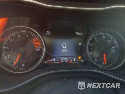 Zdjęcie 9 z 12 samochodu: 2019 JEEP CHEROKEE LIMITED VIN:1C4PJMDX7KD156056 - miniatura