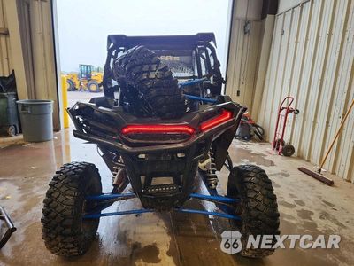 Czwarte zdjęcie samochodu z boku: 2022 POLARIS RZR XP 4 1000 UTILITY VEHICLE VIN:3NSN4K99XNH667581 - miniatura