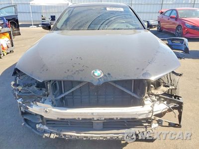 Piąte zdjęcie samochodu w środku: 2020 BMW 530E VIN:WBAJA9C07LCD44977 - miniatura