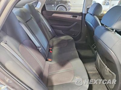 Zdjęcie 10 z 12 samochodu: 2019 HYUNDAI SONATA SEL VIN:5NPE34AF6KH794256 - miniatura