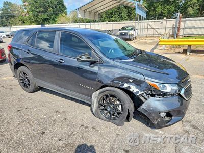 Czwarte zdjęcie samochodu z boku: 2020 CHEVROLET EQUINOX LS VIN:3GNAXHEV8LS576491 - miniatura
