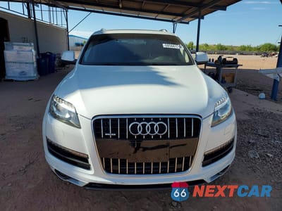 Piąte zdjęcie samochodu w środku: 2013 AUDI Q7 PREMIUM PLUS VIN:WA1LGAFE1DD012717 - miniatura