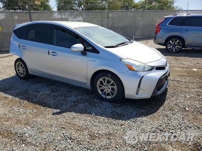 Czwarte zdjęcie samochodu z boku: 2017 TOYOTA PRIUS V FOUR VIN:JTDZN3EU6HJ067732 - miniatura