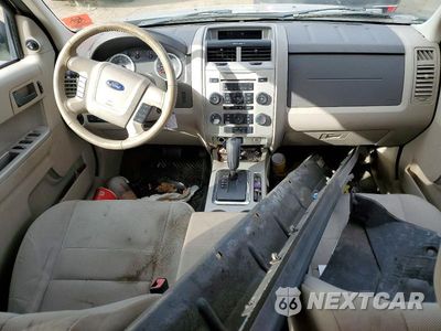 Zdjęcie 8 z 13 samochodu: 2010 FORD ESCAPE XLT VIN:1FMCU0D76AKD18988 - miniatura