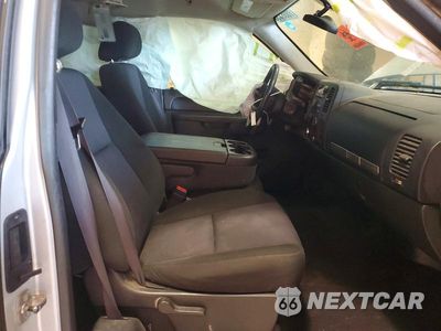 Zdjęcie 7 z 12 samochodu: 2011 CHEVROLET SILVERADO K1500 LT VIN:1GCRKSE33BZ278471 - miniatura