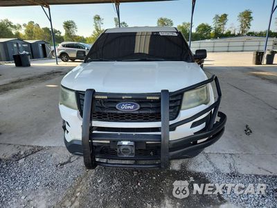 Piąte zdjęcie samochodu w środku: 2016 FORD EXPLORER POLICE INTERCEPTOR VIN:1FM5K8AR0GGA37333 - miniatura