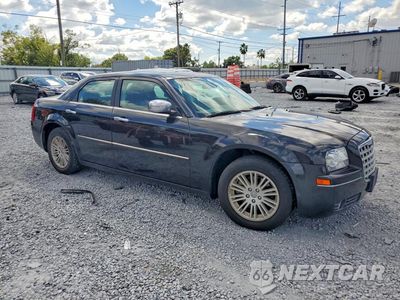 Czwarte zdjęcie samochodu z boku: 2010 CHRYSLER 300 TOURING VIN:2C3CA5CV6AH209369 - miniatura