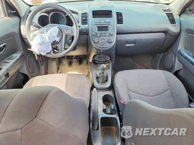 Zdjęcie 8 z 12 samochodu: 2013 KIA SOUL BASE VIN:KNDJT2A56D7633536 - miniatura