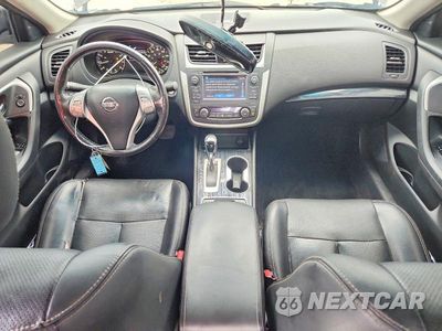 Zdjęcie 8 z 13 samochodu: 2016 NISSAN ALTIMA 2.5 VIN:1N4AL3AP6GC292308 - miniatura