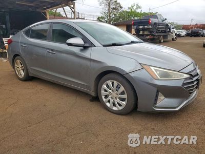 Czwarte zdjęcie samochodu z boku: 2019 HYUNDAI ELANTRA SEL VIN:KMHD84LF7KU772858 - miniatura