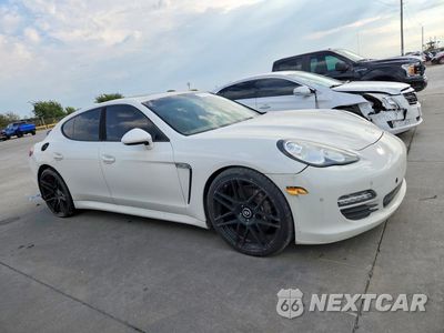 Czwarte zdjęcie samochodu z boku: 2012 PORSCHE PANAMERA 2 VIN:WP0AA2A75CL018358 - miniatura