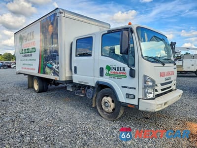 Czwarte zdjęcie samochodu z boku: 2022 ISUZU NRR BOX TRUCK VIN:54DE5J1LXNSR01180 - miniatura