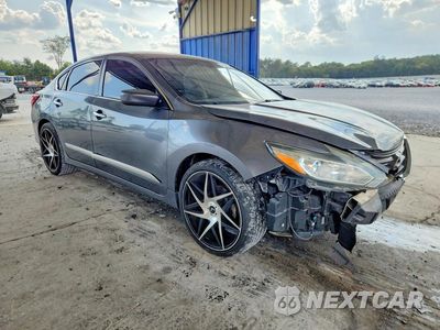Czwarte zdjęcie samochodu z boku: 2017 NISSAN ALTIMA 2.5 S VIN:1N4AL3AP3HC254973 - miniatura