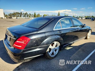 Trzecie zdjęcie samochodu z tyłu: 2011 MERCEDES-BENZ S 550 VIN:WDDNG7BB0BA361983 - miniatura