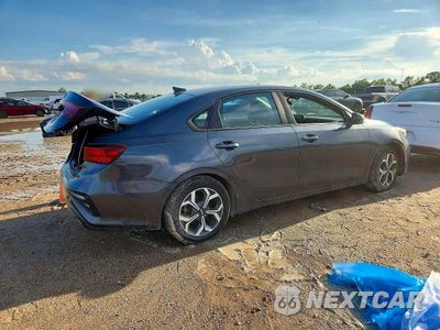 Trzecie zdjęcie samochodu z tyłu: 2019 KIA FORTE LXS VIN:3KPF24AD8KE123603 - miniatura