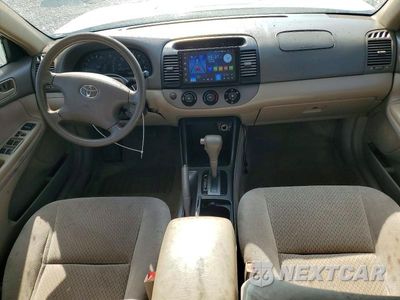 Zdjęcie 8 z 13 samochodu: 2002 TOYOTA CAMRY LE VIN:4T1BE32KX2U024971 - miniatura