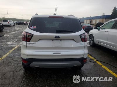 Zdjęcie 6 z 13 samochodu: 2018 FORD ESCAPE SE VIN:1FMCU0GD3JUC31653 - miniatura
