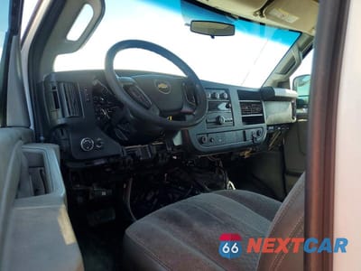 Zdjęcie 8 z 12 samochodu: 2016 CHEVROLET EXPRESS G3500 LT VIN:1GAZGPFG5G1264389 - miniatura