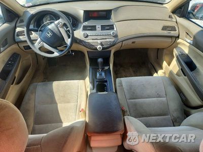 Zdjęcie 8 z 13 samochodu: 2010 HONDA ACCORD LX VIN:1HGCP2F37AA121403 - miniatura