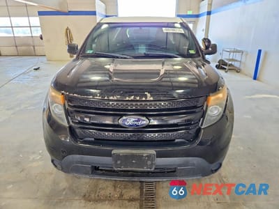 Piąte zdjęcie samochodu w środku: 2013 FORD EXPLORER POLICE INTERCEPTOR VIN:1FM5K8AR4DGB78983 - miniatura