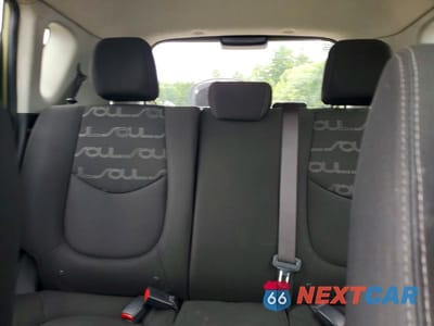 Zdjęcie 10 z 13 samochodu: 2012 KIA SOUL + VIN:KNDJT2A6XC7468517 - miniatura