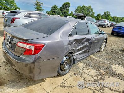 Trzecie zdjęcie samochodu z tyłu: 2013 TOYOTA CAMRY SE VIN:4T1BF1FK9DU720946 - miniatura