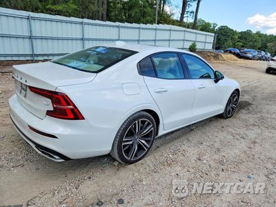 Trzecie zdjęcie samochodu z tyłu: 2021 VOLVO S60 T8 RECHARGE R-DESIGN VIN:7JRBR0FZ2MG103472 - miniatura