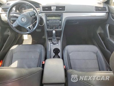 Zdjęcie 8 z 12 samochodu: 2014 VOLKSWAGEN PASSAT S VIN:1VWAT7A34EC060170 - miniatura