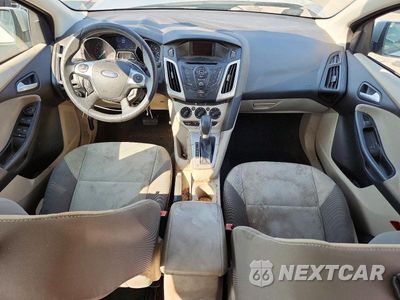 Zdjęcie 8 z 12 samochodu: 2012 FORD FOCUS SE VIN:1FAHP3F25CL113685 - miniatura