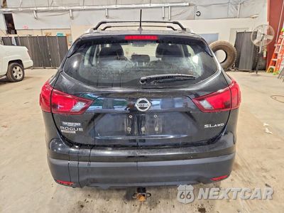 Zdjęcie 6 z 12 samochodu: 2017 NISSAN ROGUE SPORT SL VIN:JN1BJ1CR5HW136447 - miniatura